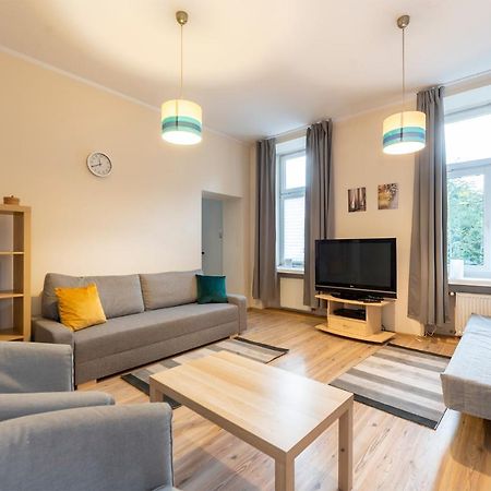 Essence Of Lodz-145M!Central-Secured-Comfy18Ppl!&Freeparking 외부 사진