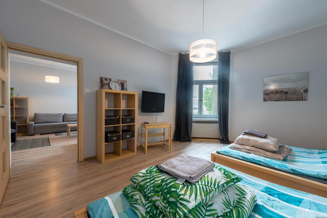 Essence Of Lodz-145M!Central-Secured-Comfy18Ppl!&Freeparking 외부 사진